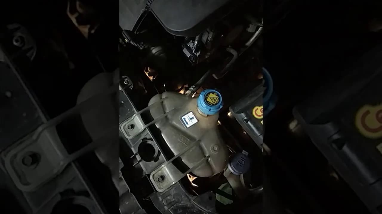 Jaki płyn do chłodnicy Fiat Grande Punto? Uniknij kosztownych błędów