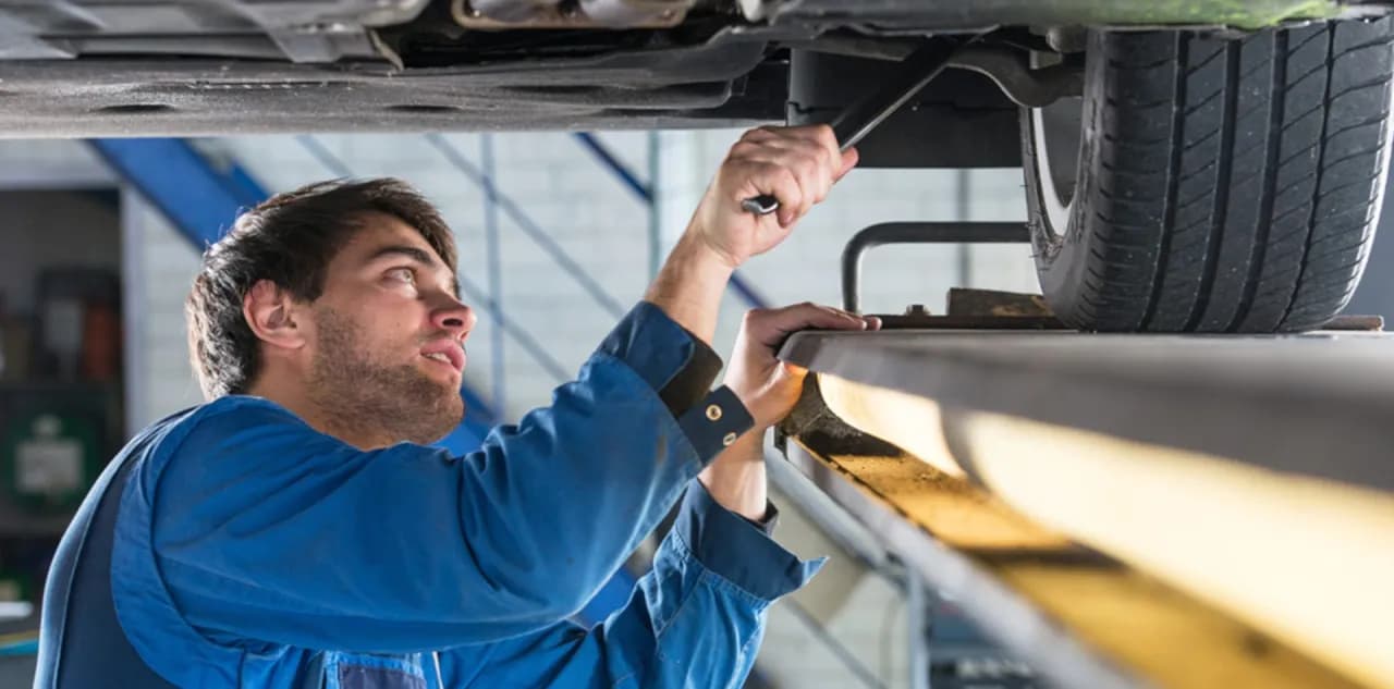 Maglownica czy drążek kierowniczy - co wybrać, by uniknąć problemów?