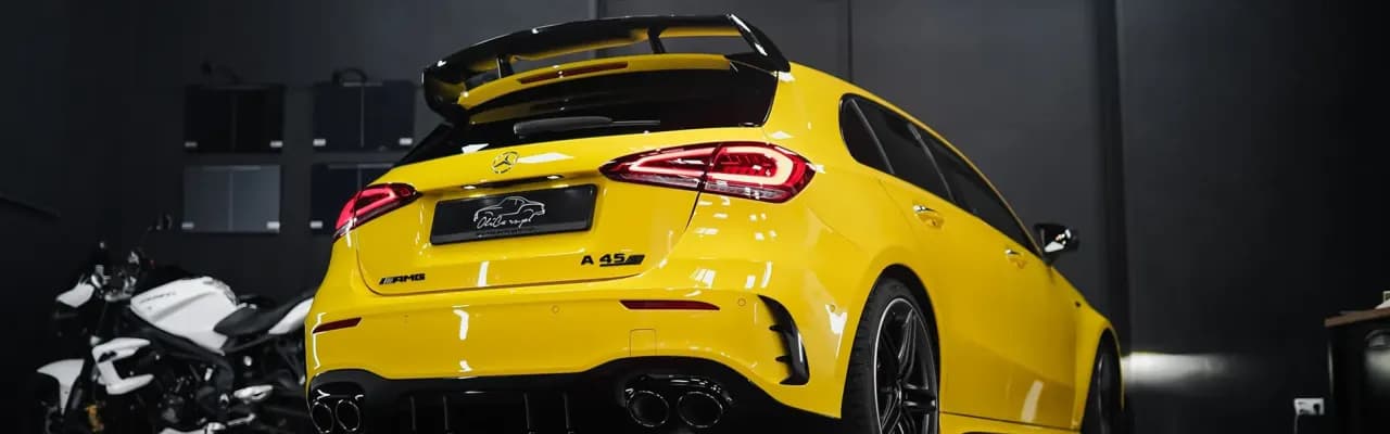 Ile kosztuje polerowanie samochodu? Sprawdź, co wpływa na ceny