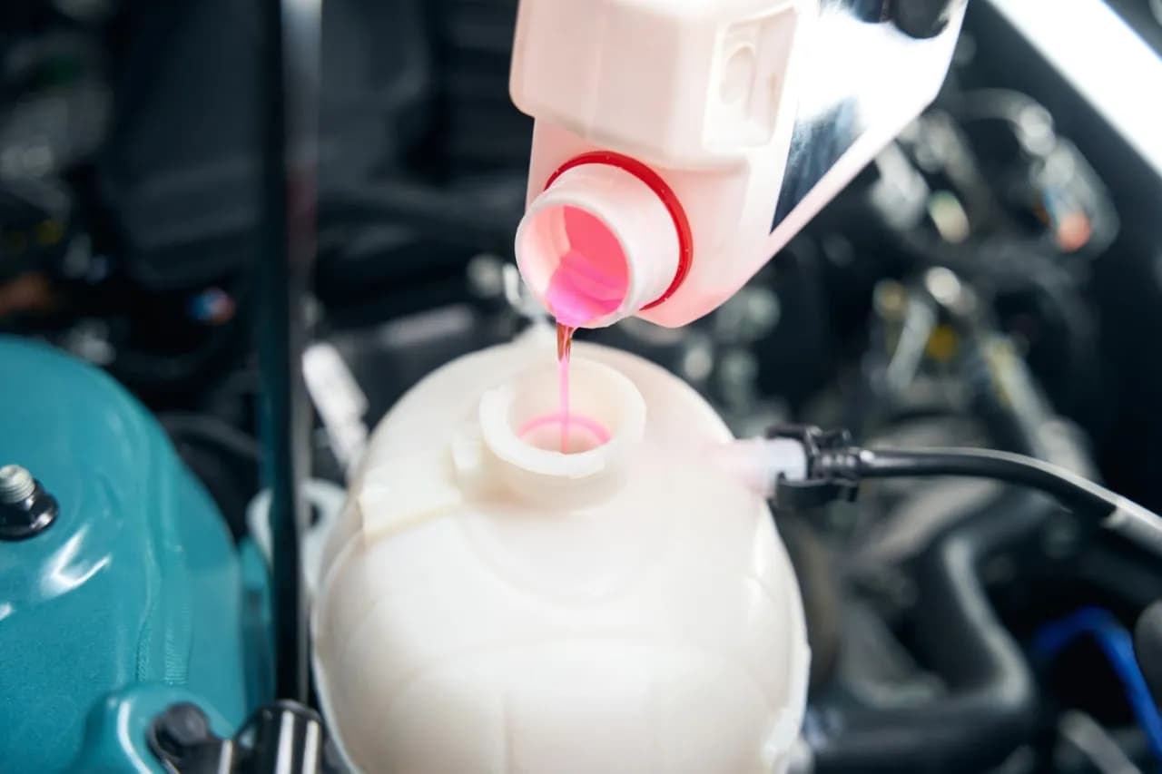 Czy jest płyn do chłodnicy letni? Odkryj jego zalety i zastosowanie